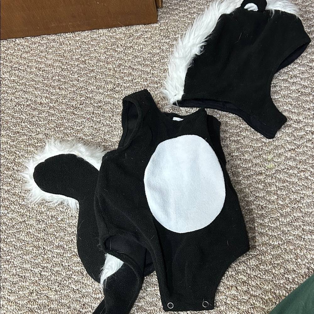 Black and White Skunk Costume Set